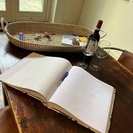 Monumentale Stadswoning In Hartje Binnenstad *