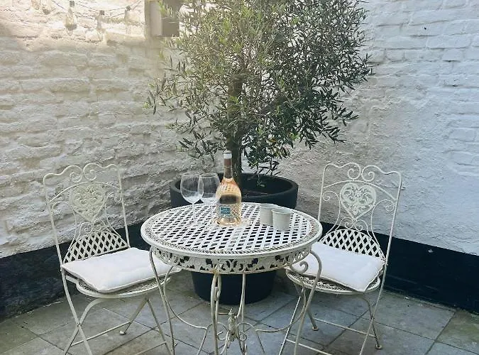 Casa de Férias Monumentale Stadswoning In Hartje Binnenstad *